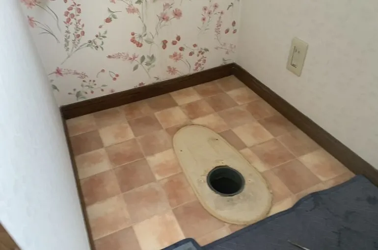 栃木県でエアコン工事やトイレ工事やってます。